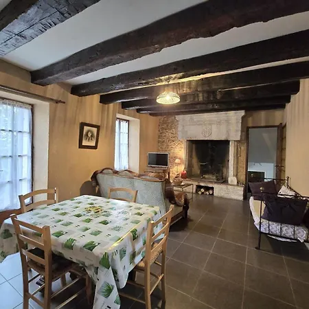 Дом отдыха Maison Perigourdine Avec Jardin Clos, Cheminee Et Activites Nautiques A Proximite - Fr-1-616-15 Coulaures